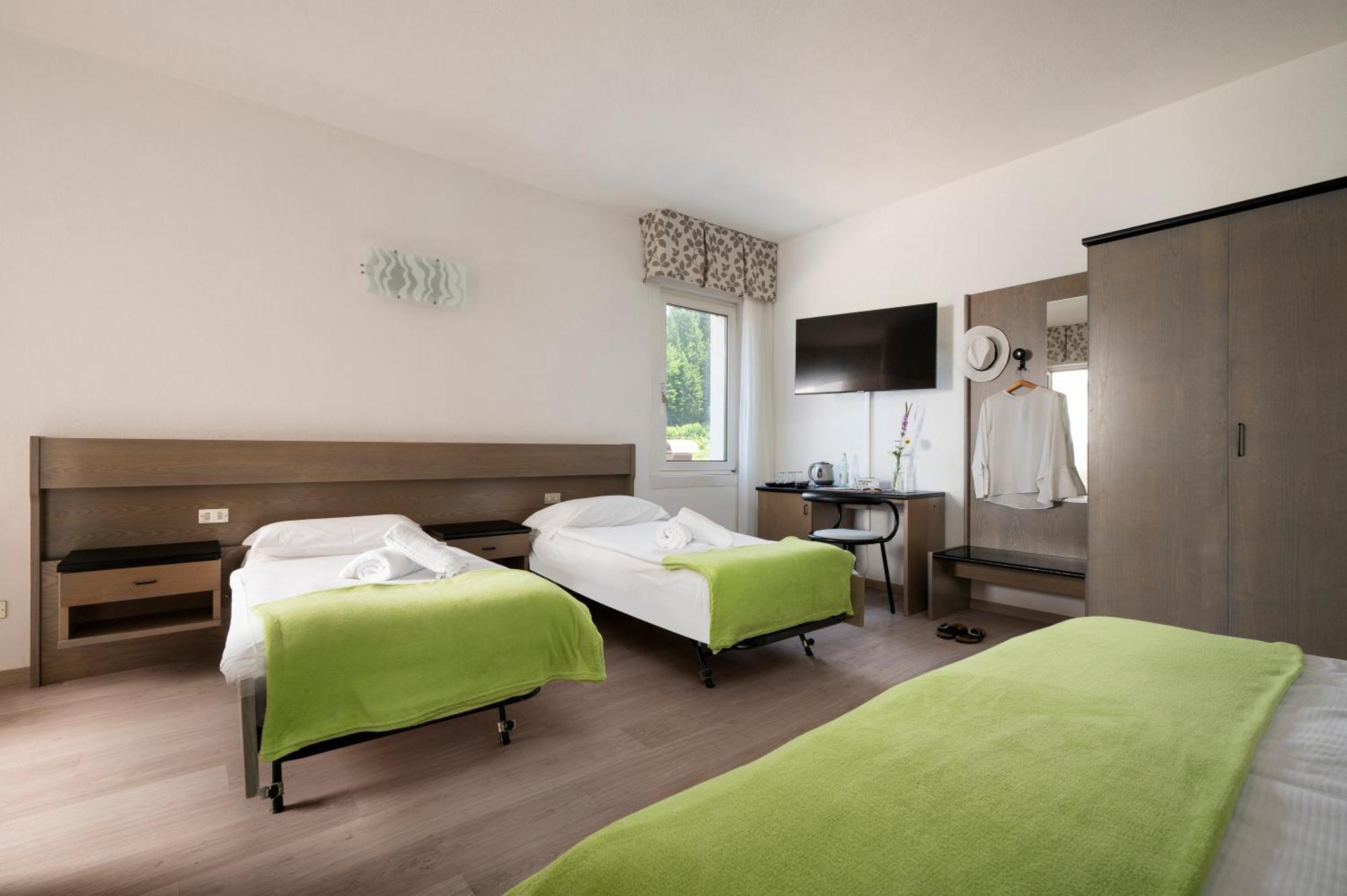 Hotel Scoiattolo 巴塞尔加·迪·皮纳 外观 照片